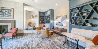 Varenna Lakeside Gallery 18