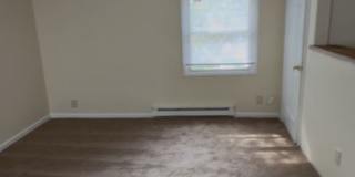Charming 2BR Duplex in Norfolk Gallery 5