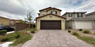 4 BEDROOM + LOFT HOME IN GATED COMMUNITY Gallery 1