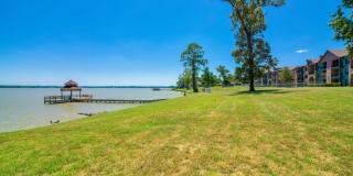 Lake Forest Gallery 18