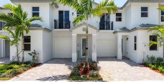 6979 Pines Circle Gallery 1
