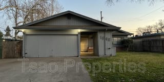 1848 Douglas Road Gallery 1