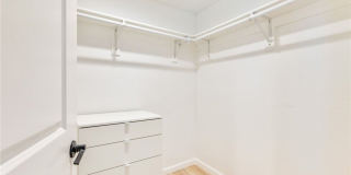 6029 Eleanor Gallery 46