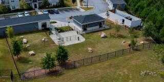 Cove at Covington Center - Apartments & Townhomes Gallery 3