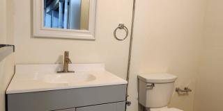 Updated 4BR house with garage! Gallery 16