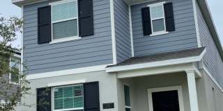 4 bedroom 3.5 bath Solar Panels, The Cove at Waterside, LIKE NEW! Gallery 1