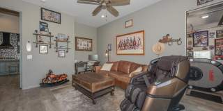 5861 E Cloud Road Gallery 43