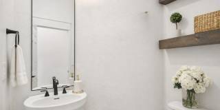 40614 N HARBOUR TOWN Court Gallery 16