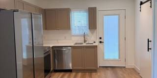 6626 1/2 Woodlake Ave Gallery 1