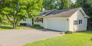 Oak Ridge 37830 - 3 bedroom home with fenced yard - Contact Ryan Fogarty (865) 333-4840 Gallery 9