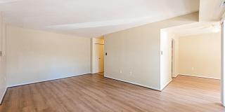 9728 KINGSBRIDGE Drive Gallery 3