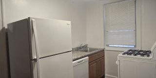 1806 West Farwell Ave. Gallery 2