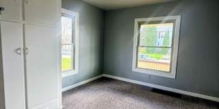 Spacious 4-Bedroom Home in North Canton – Prime Location Gallery 11