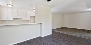 Woodside Village Apartments Gallery 28