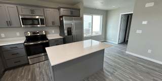 Exquisite 3-Bedroom Home with Modern Elegance and a Great Location!! Gallery 1