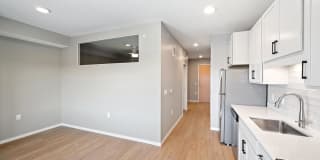 Lago Apartments Gallery 33