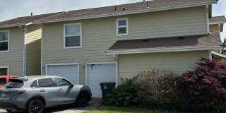 4 Bedroom, 2.5 Bathroom Home in Arcata Gallery 4
