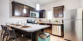 Student Housing - Arlington Townhomes and Cottages Gallery 25