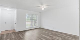 9813 CONBES DR Gallery 6