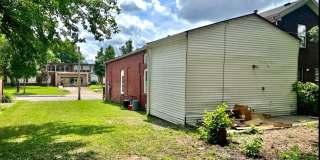 2 Bed 1 Bath - Renovated single family house in the Russell neighborhood Gallery 3