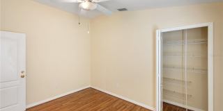1556 SCARLETT AVENUE Gallery 29