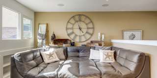 Stunning Fully-Furnished Harbor Ridge View Estate Gallery 27
