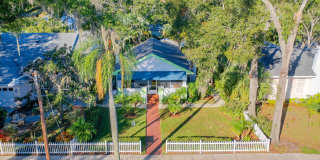 Charming two bedroom two bathroom cottage in North St. Petersburg Fully Updated. Charming two bedroom two bathroom cottage in North St. Petersburg Fully Updated. Gallery 5