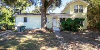 5 N Edgewood Cir 5 N Edgewood Cir Gallery 1