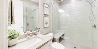 2817 N Oakley Avenue Gallery 18