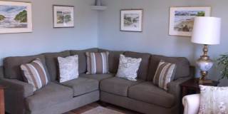 Spacious 2bed / 1bath condo on Pontoosuc Lake with Lake Access Gallery 4