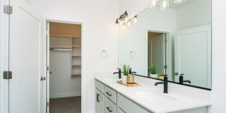 2680 E Wake Forest Ln - 1 Gallery 18