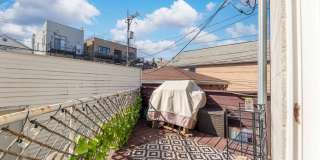 1060 N Hermitage Avenue Gallery 29
