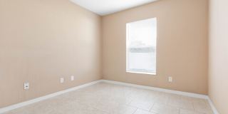 744 Georgia Street Gallery 27