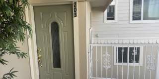 428 N Hollywood Way Gallery 2