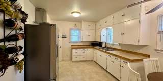 202 E Foster Ave Gallery 24