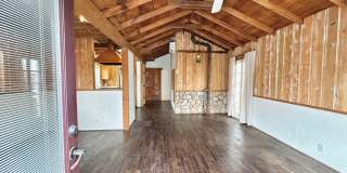 1 Bed + 1 Bath Cottage | Hollywood By the Sea | Unfurnished Gallery 3