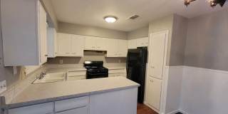 **APPLICATION RECEIVED** *COMING SOON* 2 Bedroom / 1 Bath Home South Side Lions Park! Gallery 7