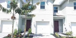 390 SE Crossoak Lane Gallery 1