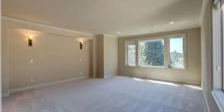 Stunning Mediterranean Oasis Minutes from Downtown Bellevue w/Lake Views! Gallery 17