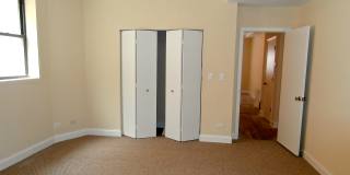 2803 West Lawrence Avenue Gallery 12