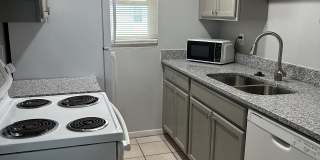 836 sky Lake Circle Gallery 6