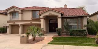 Spacious 5Bdm 3.5Ba Litchfield Park Home in a Small Gated Community Gallery 1