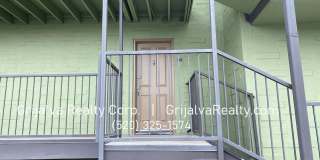 Furnished 2 Bedroom Condo with Community Pool Close to the UofA! (Speedway/Euclid) Gallery 18