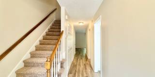 2 Bedroom Townhome in NW Greensboro near parks and Greenway Gallery 4