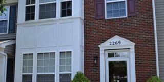 Beautiful Townhome - Great Location Gallery 1