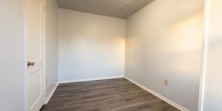 854 Carrolton Ave Gallery 10