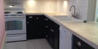 ALL Appliances Included!!! Gorgeous 2 Bedroom 1.5 Bathroom Townhouse w/ Swimming Pool on site!! Gallery 1
