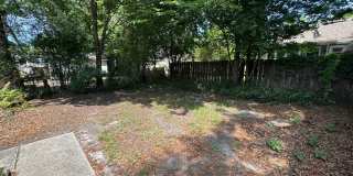 Adorable 2/1 Bungalow in Murray Hill Ready Now! Gallery 8