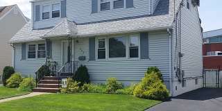 223 Ray Street Gallery 8