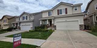 Stunning 3 Bed 3 Bath Home In North Gate Gallery 1